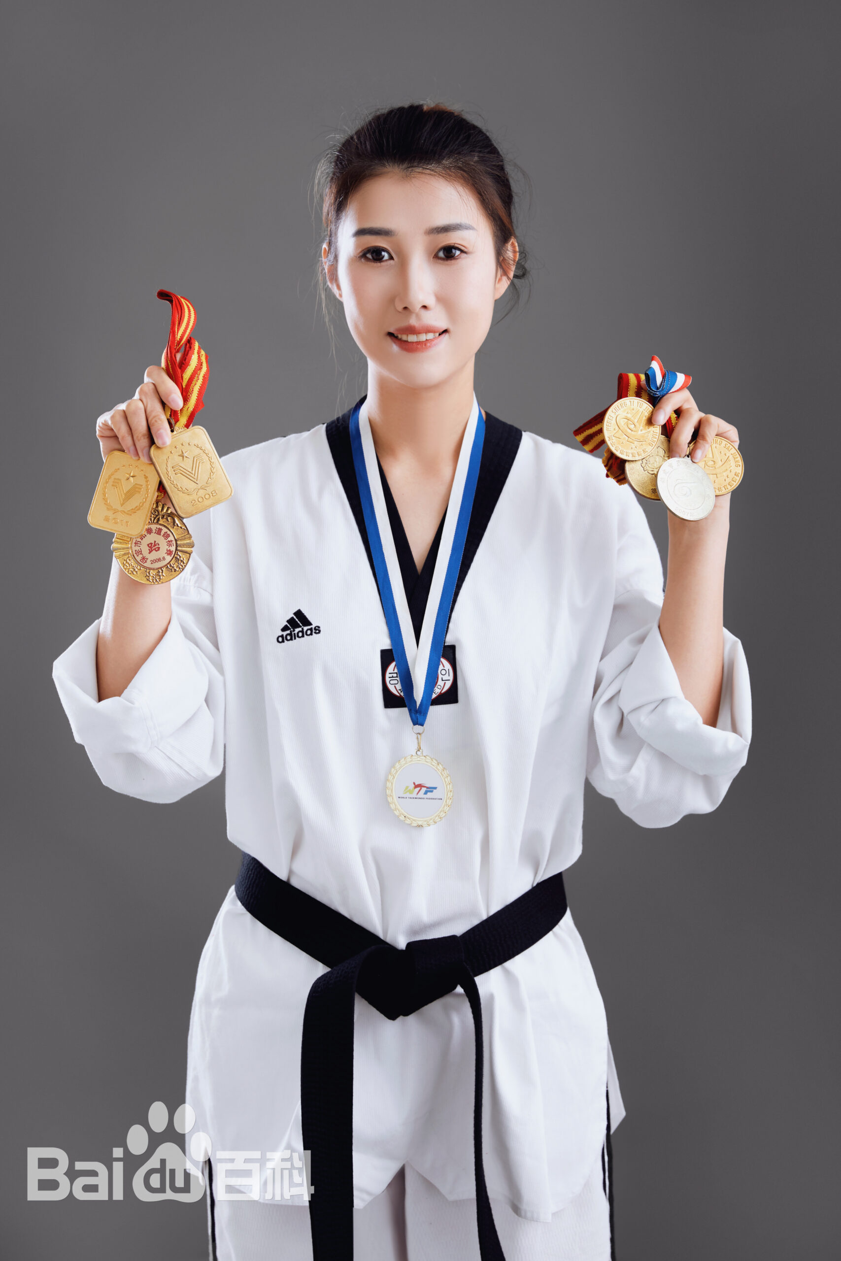 著名书法家张铜彦为跆拳道世界冠军李悦题字《李悦跆拳道》插图2