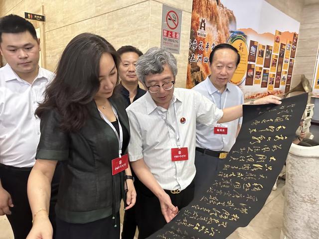 4d086e061d950a7b69414bde4e5920d4f3d3c9cd.jpeg@f_auto