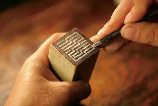 中国传统篆刻印章在用途上的分类有哪些？