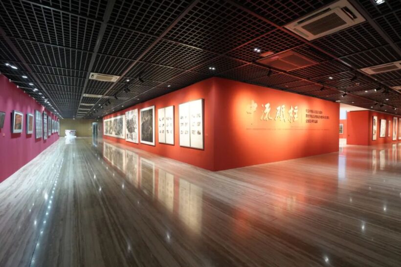 “中流砥柱——纪念中国人民抗日战争暨世界反法西斯战争胜利80周年全国美术作品展”在国家画院开展