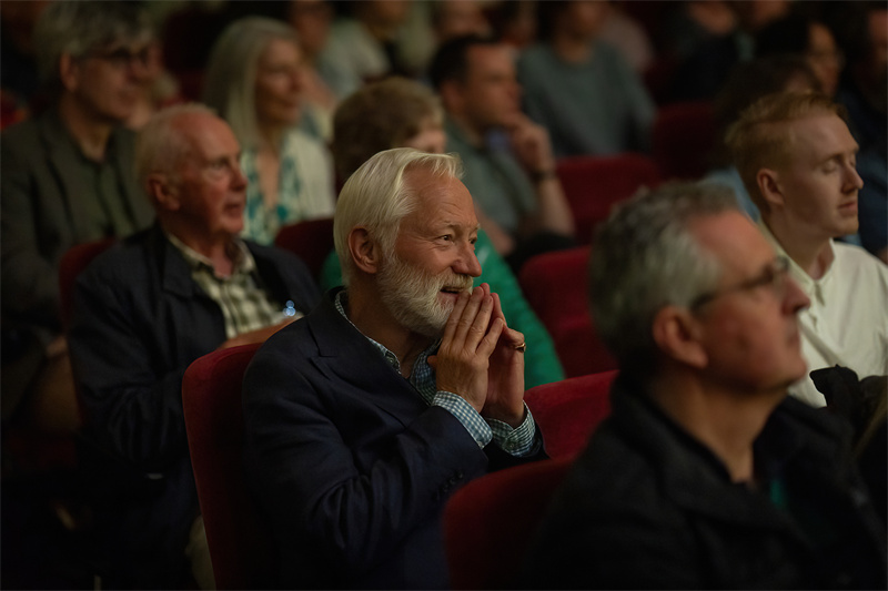 ef8f146a-c965-497b-bf64-4851f1c4737b