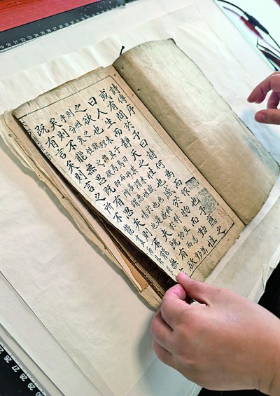 f44d305ea08b2a0496cc12