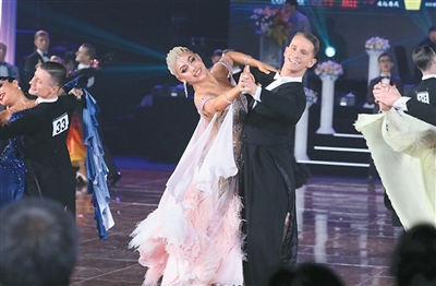 世界杯国际标准舞公开赛在深圳举办