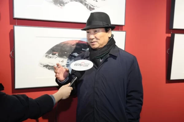 郭正英国画山水画-笔下的西域风情插图