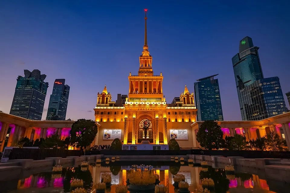 ART021 SHANGHAI 现场 &copy; ART021 GROUP