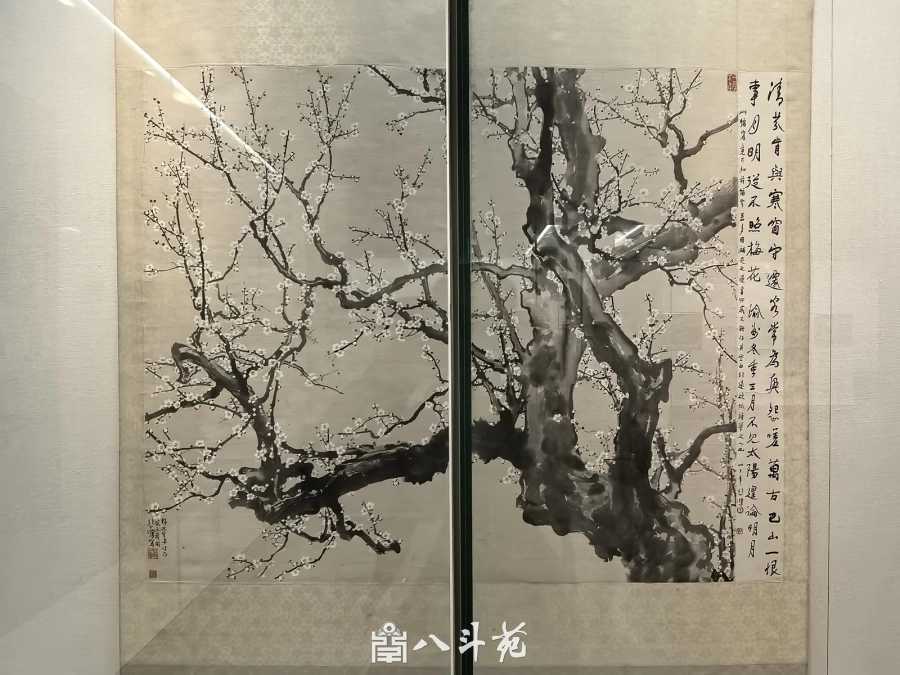 徐悲鸿白梅双条幅
